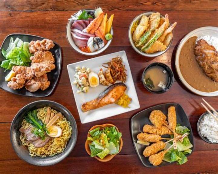 鹿児島・さつま町「愛の里」メニュー解説！絶品地鶏焼きと鳥刺しの値段・注文法