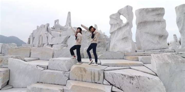 未来心の丘：広島県生口島の白亜の芸術空間を徹底解説